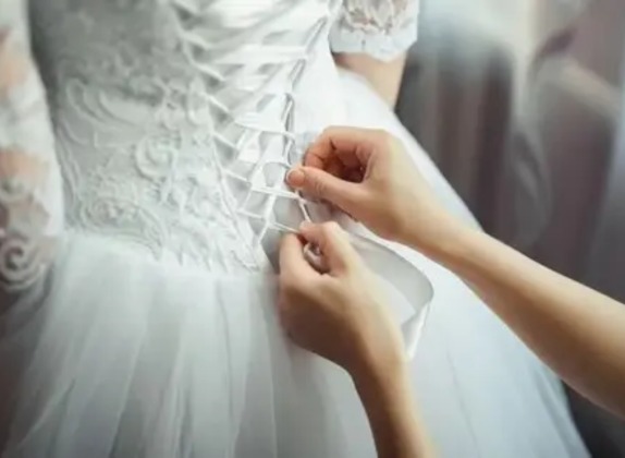 Soñar con un vestido de novia